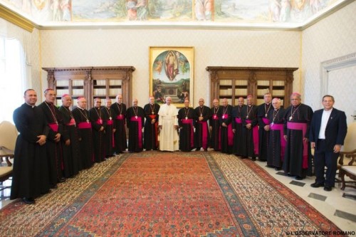 Papa-Obispos-Dominicanos.jpg